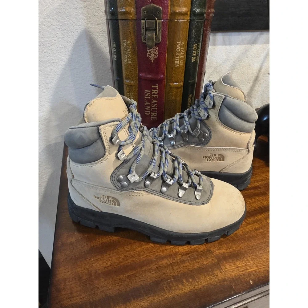NorthFace X2  Hiking Leather Boots Size: Lady 7  Color:‎ Tan Tone